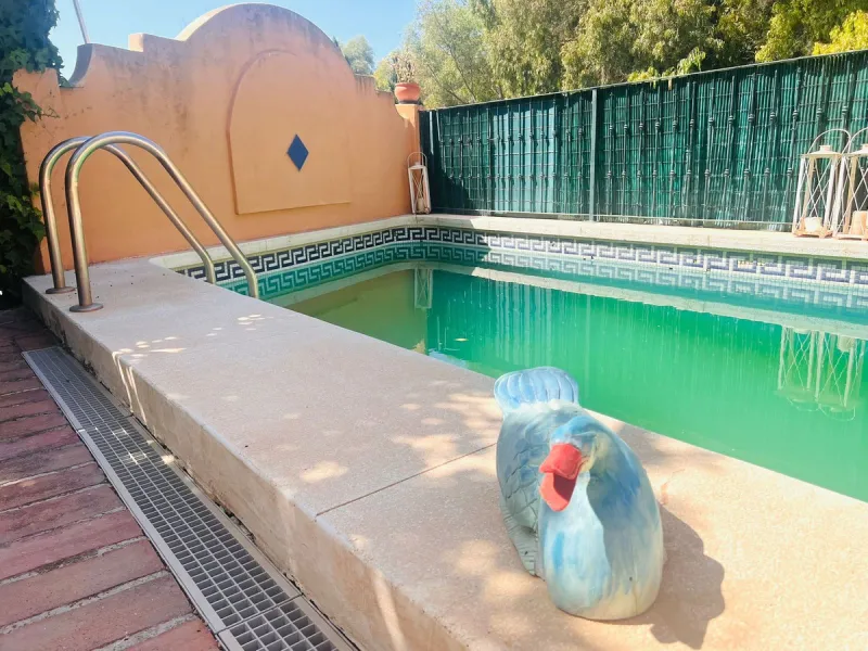 Townhouse for Sale – Your New Home Just Steps from the Beach