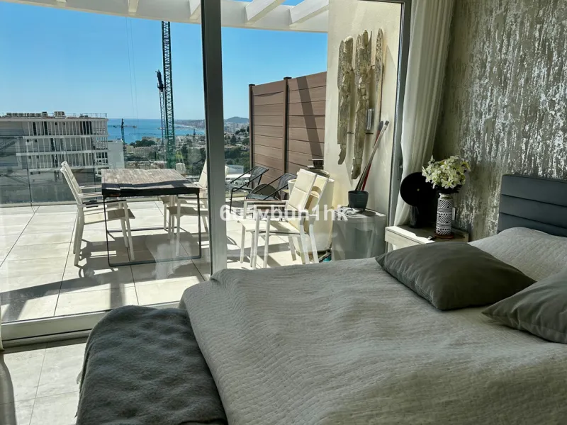 Apartment - Penthouse Duplex в продаже в Fuengirola, Málaga. В доме 3 спален и 2 ванных комнат. Площадь дома 96 м²