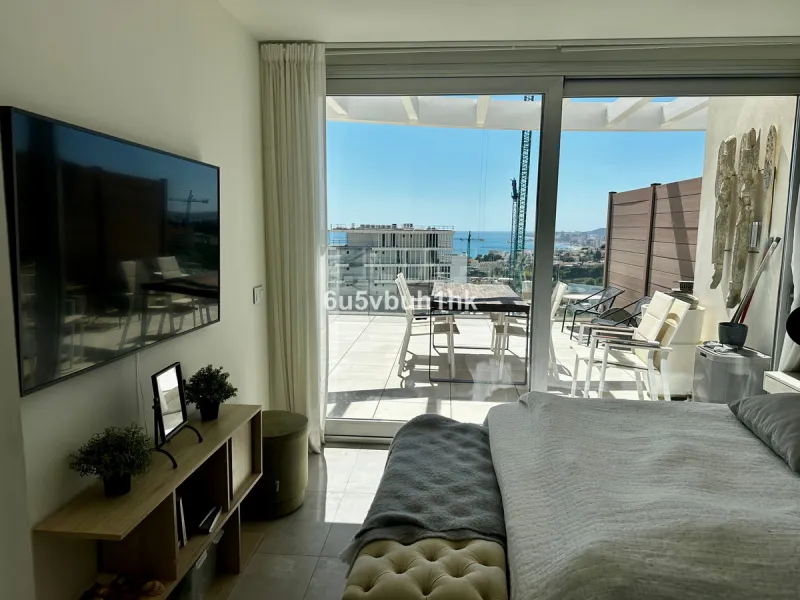 Apartment - Penthouse Duplex в продаже в Fuengirola, Málaga. В доме 3 спален и 2 ванных комнат. Площадь дома 96 м²