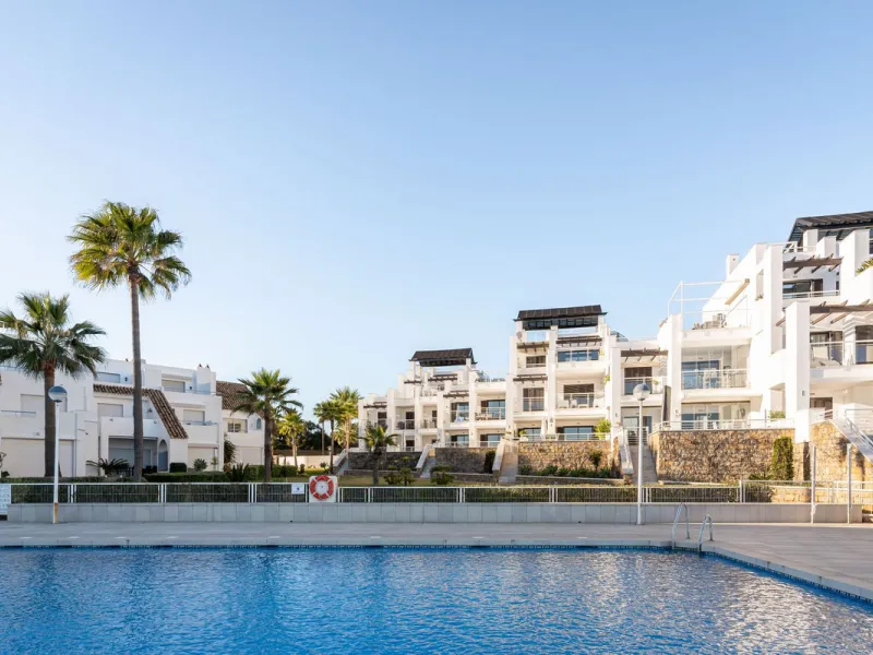 BEACHFRONT APARTMENT WITH PANORAMIC SEA VIEWS
