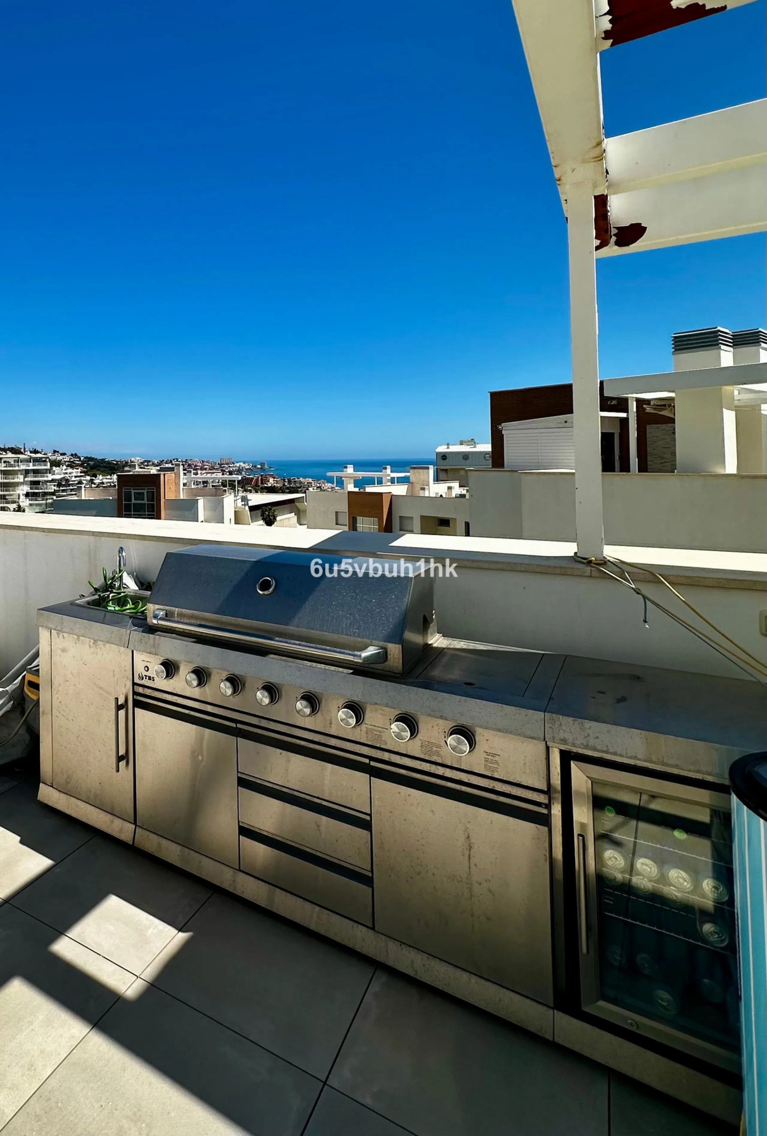 Apartment - Penthouse Duplex в продаже в Fuengirola, Málaga. В доме 3 спален и 2 ванных комнат. Площадь дома 96 м²