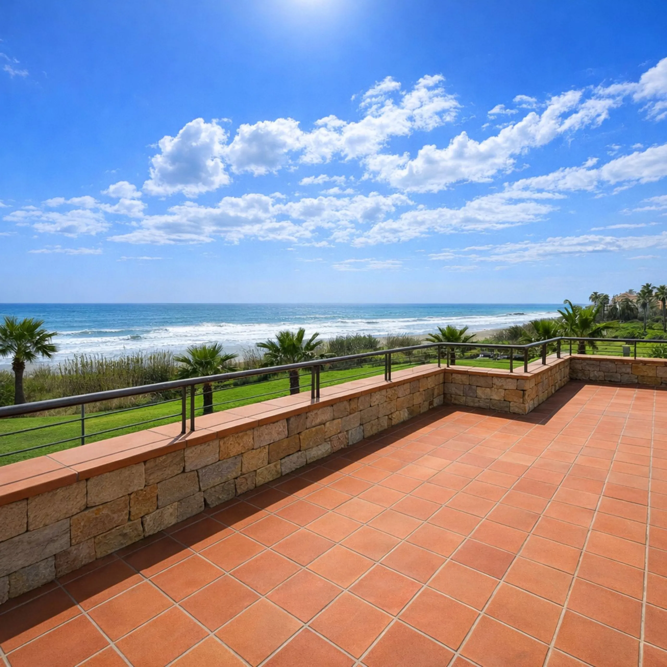 BEACHFRONT APARTMENT WITH PANORAMIC SEA VIEWS