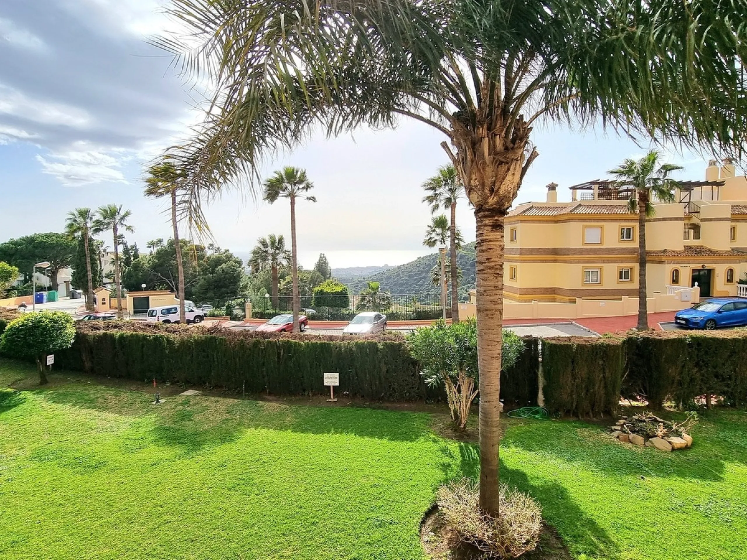This inviting first‑floor apartment in the sought‑after El Porton community in Calahonda offers generous space, modern comfort and a wonderfully relaxed Mediterranean lifestyle. The home features two bedrooms and two bathrooms, including a main bedroom wi