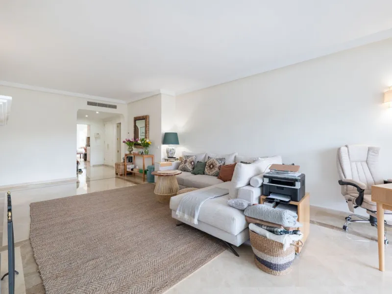Spacious Turnkey Apartment with Large Terrace and Private Garden