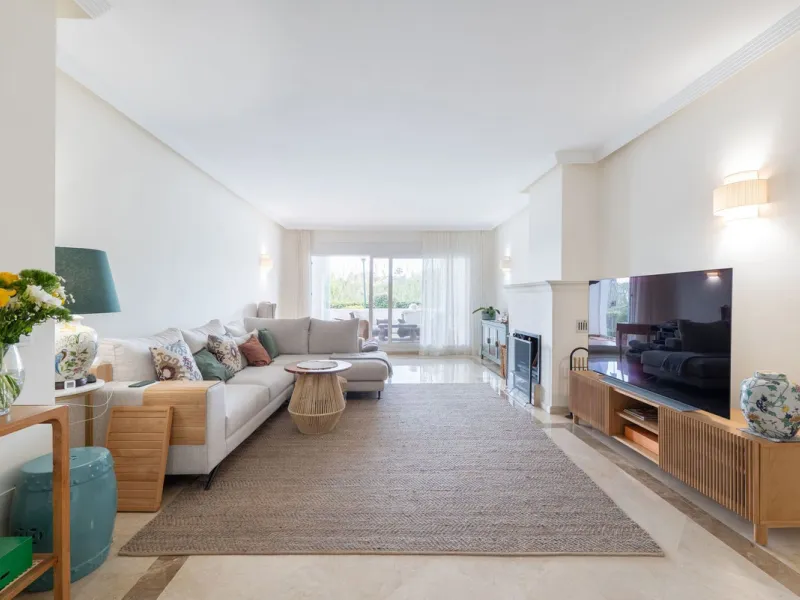 Spacious Turnkey Apartment with Large Terrace and Private Garden
