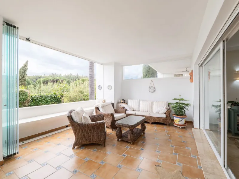 Spacious Turnkey Apartment with Large Terrace and Private Garden