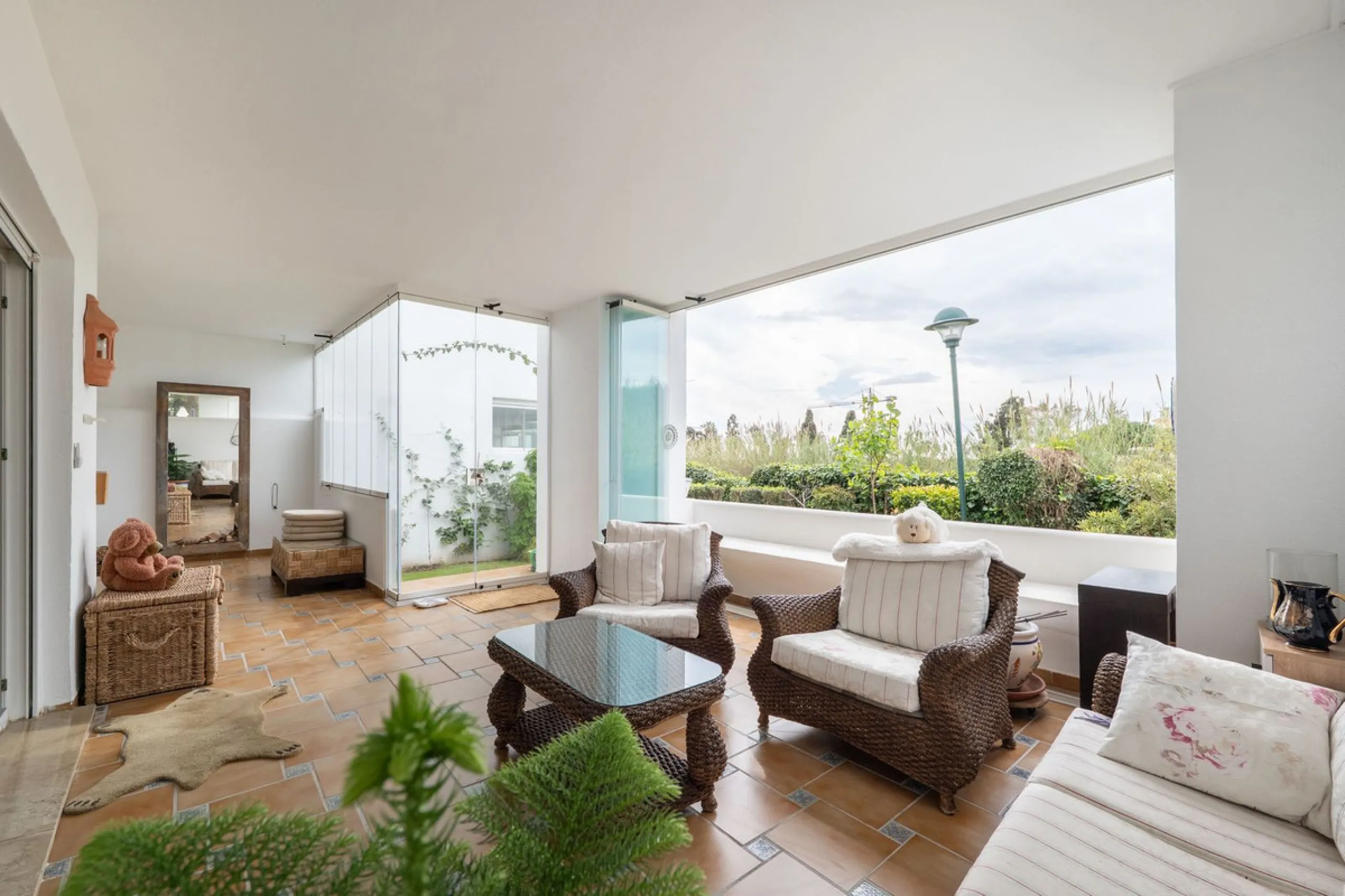 Spacious Turnkey Apartment with Large Terrace and Private Garden