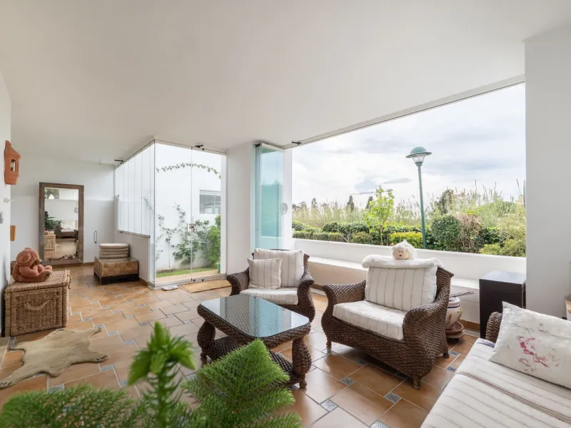 Spacious Turnkey Apartment with Large Terrace and Private Garden