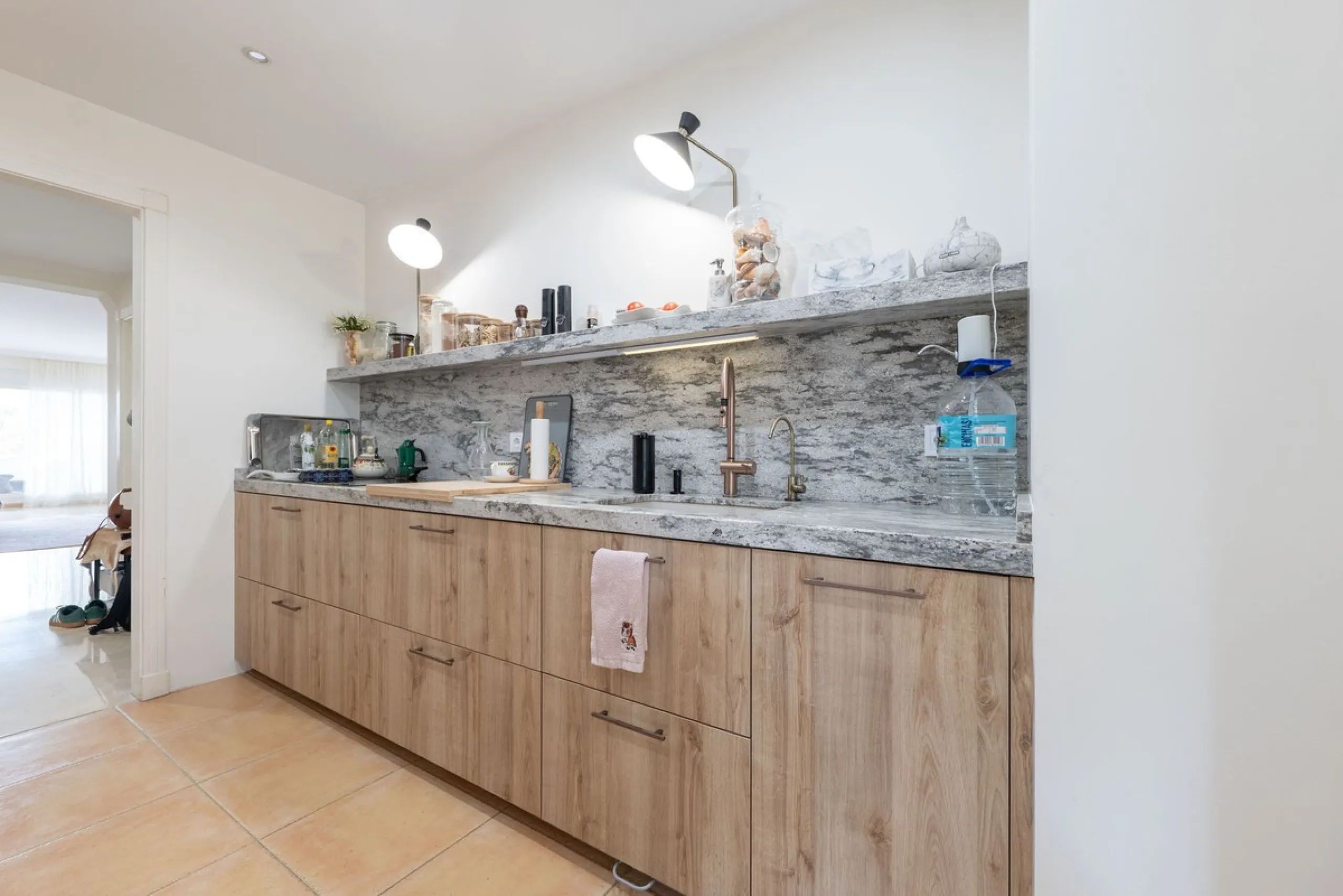 Spacious Turnkey Apartment with Large Terrace and Private Garden