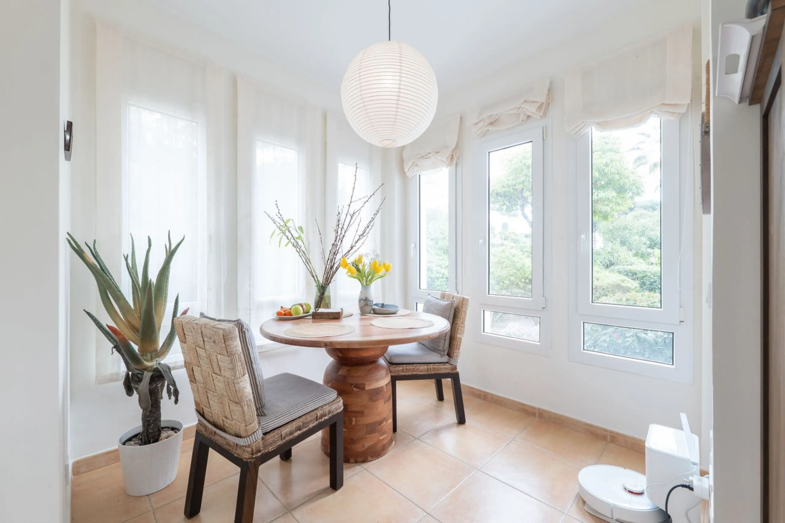 Spacious Turnkey Apartment with Large Terrace and Private Garden