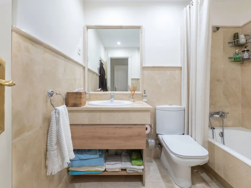 Spacious Turnkey Apartment with Large Terrace and Private Garden