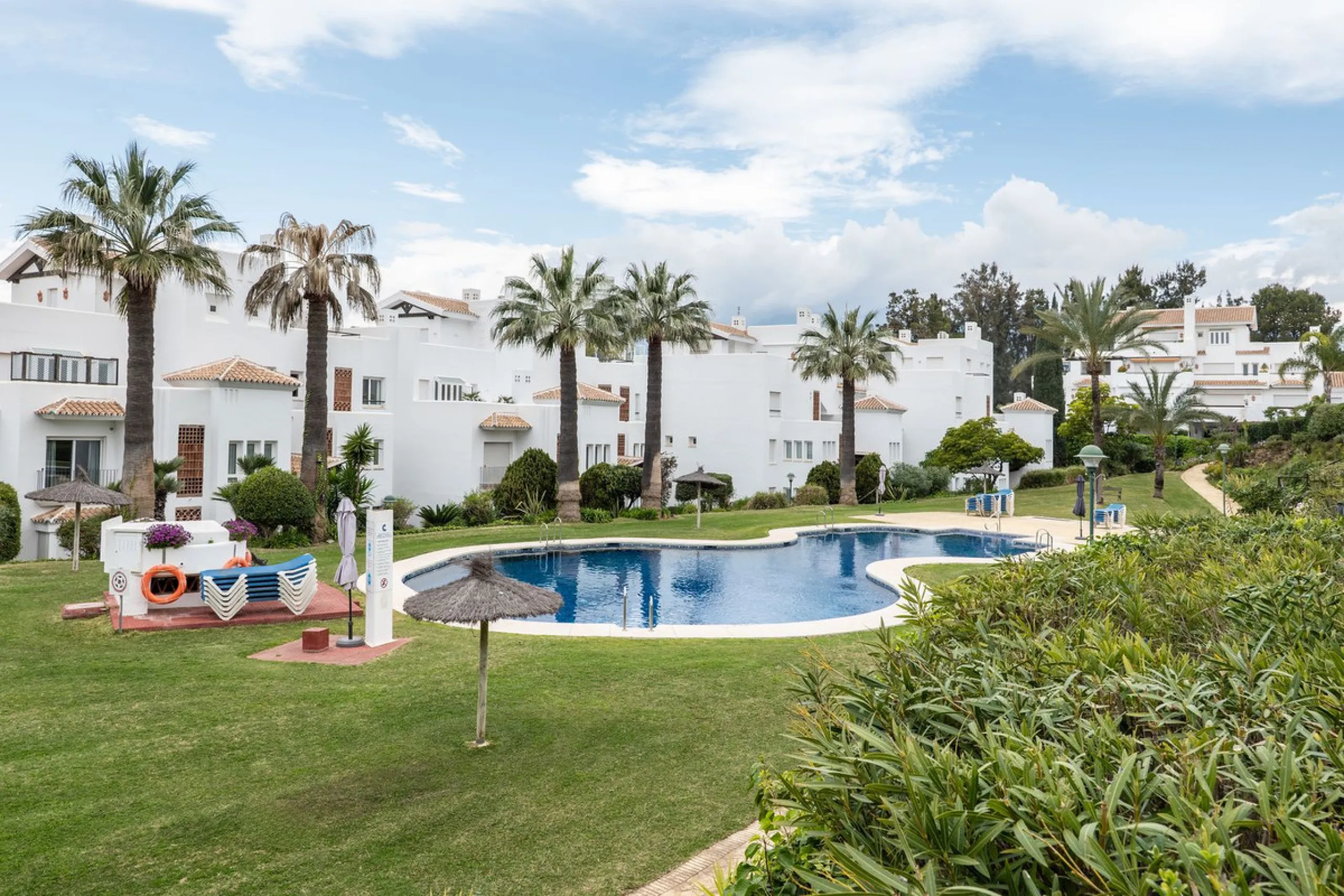 Spacious Turnkey Apartment with Large Terrace and Private Garden