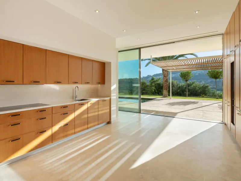 House - Detached Villa в продаже в Casares, Málaga. В доме 5 спален и 7 ванных комнат. Площадь дома 713 м². Площадь участка 1888 м²