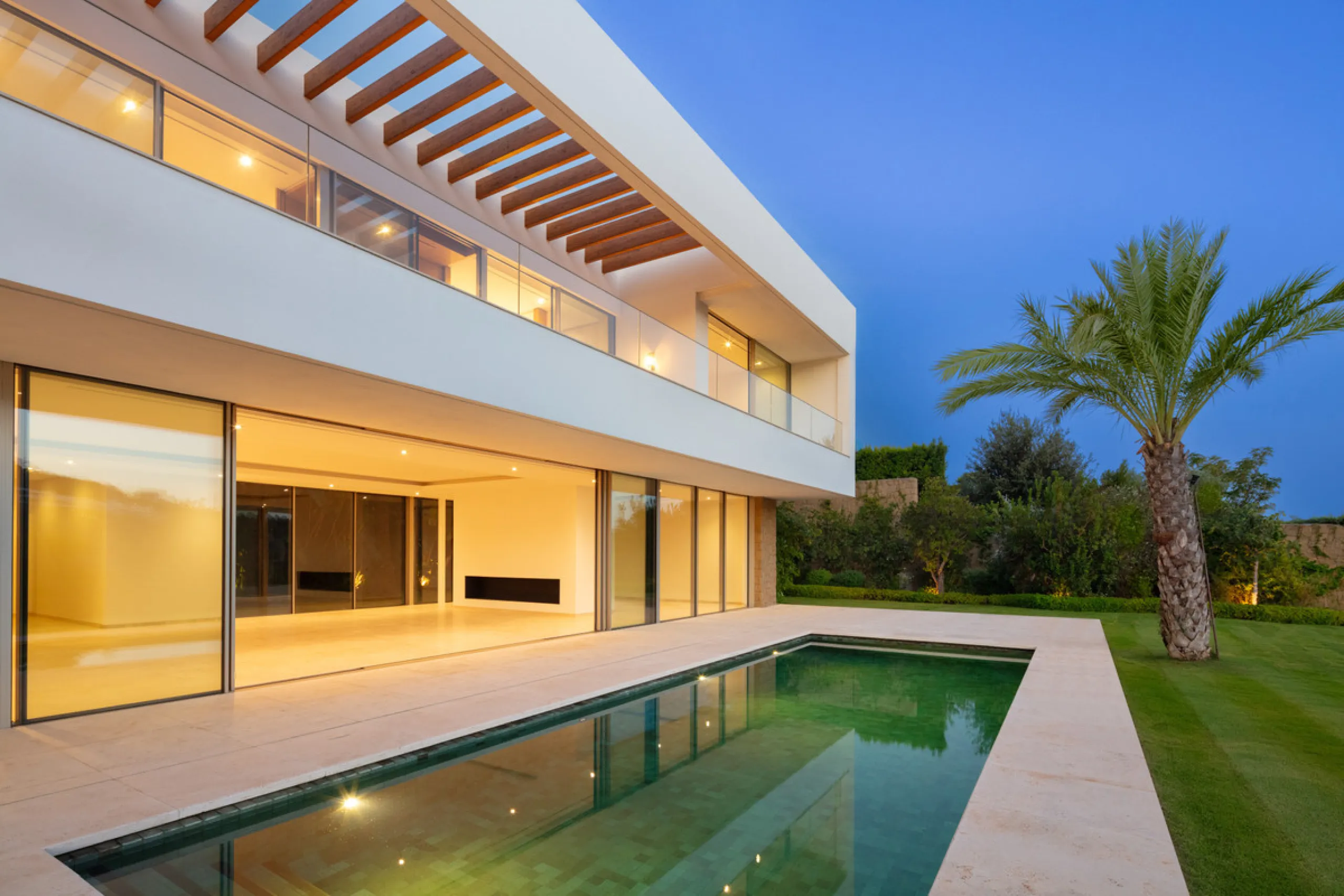 House - Detached Villa в продаже в Casares, Málaga. В доме 5 спален и 7 ванных комнат. Площадь дома 713 м². Площадь участка 1888 м²