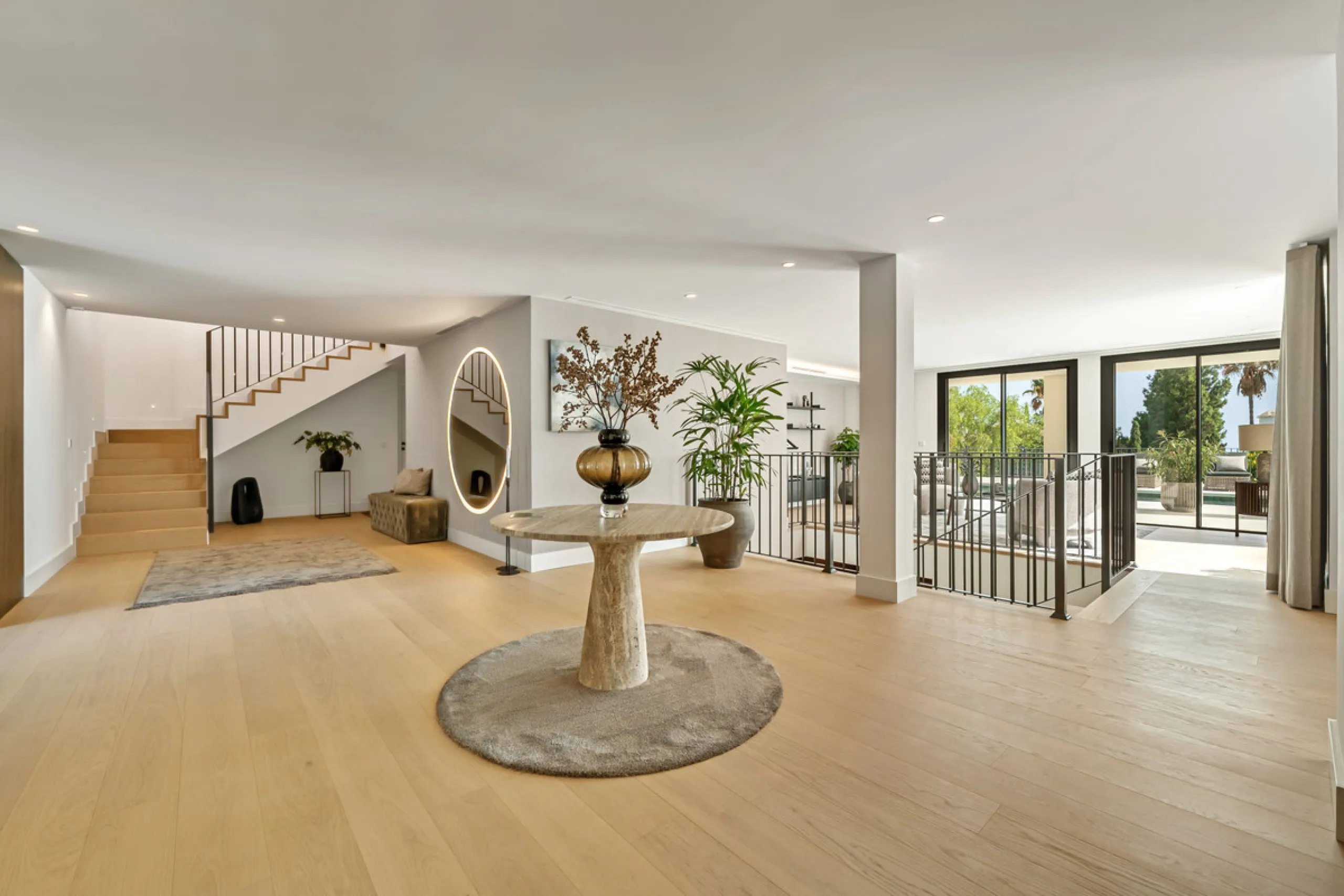 Villa Rocío is a fully renovated Andalusian-style residence located in Rocío de Nagüeles on Marbella's prestigious Golden Mile. Set on a 1,965m² south-facing plot beneath La Concha, the property enjoys open views of the Mediterranean. Modernised in 2025, 