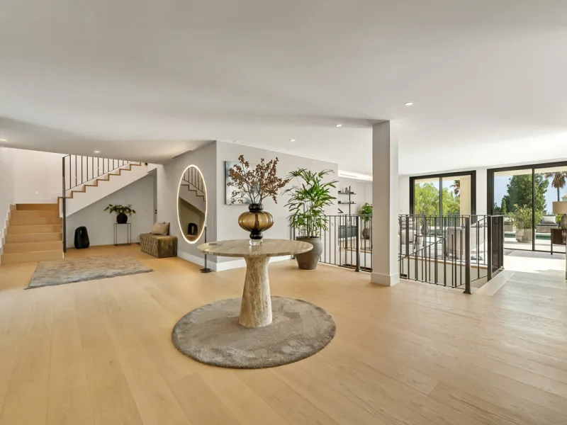 Villa Rocío is a fully renovated Andalusian-style residence located in Rocío de Nagüeles on Marbella's prestigious Golden Mile. Set on a 1,965m² south-facing plot beneath La Concha, the property enjoys open views of the Mediterranean. Modernised in 2025, 