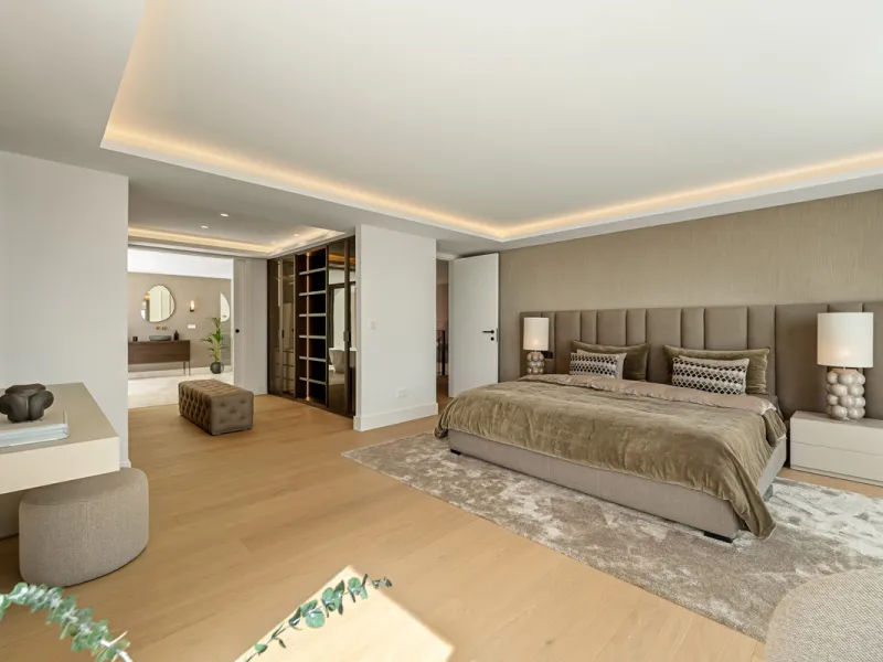 Villa Rocío is a fully renovated Andalusian-style residence located in Rocío de Nagüeles on Marbella's prestigious Golden Mile. Set on a 1,965m² south-facing plot beneath La Concha, the property enjoys open views of the Mediterranean. Modernised in 2025, 