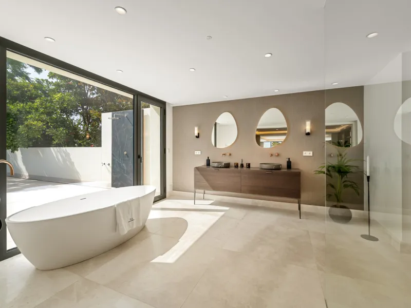Villa Rocío is a fully renovated Andalusian-style residence located in Rocío de Nagüeles on Marbella's prestigious Golden Mile. Set on a 1,965m² south-facing plot beneath La Concha, the property enjoys open views of the Mediterranean. Modernised in 2025, 