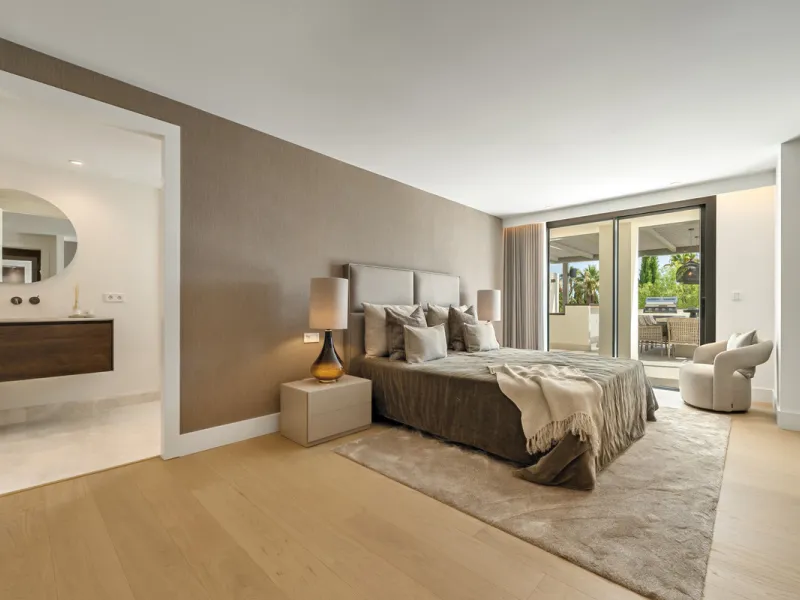 Villa Rocío is a fully renovated Andalusian-style residence located in Rocío de Nagüeles on Marbella's prestigious Golden Mile. Set on a 1,965m² south-facing plot beneath La Concha, the property enjoys open views of the Mediterranean. Modernised in 2025, 