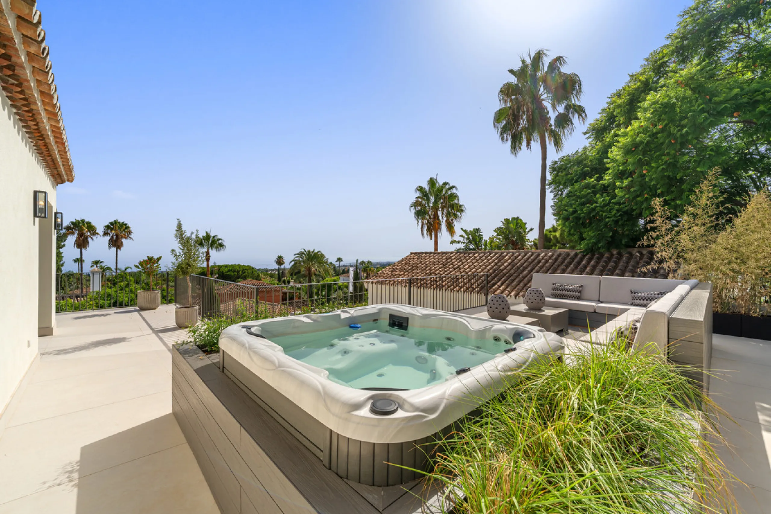 Villa Rocío is a fully renovated Andalusian-style residence located in Rocío de Nagüeles on Marbella's prestigious Golden Mile. Set on a 1,965m² south-facing plot beneath La Concha, the property enjoys open views of the Mediterranean. Modernised in 2025, 
