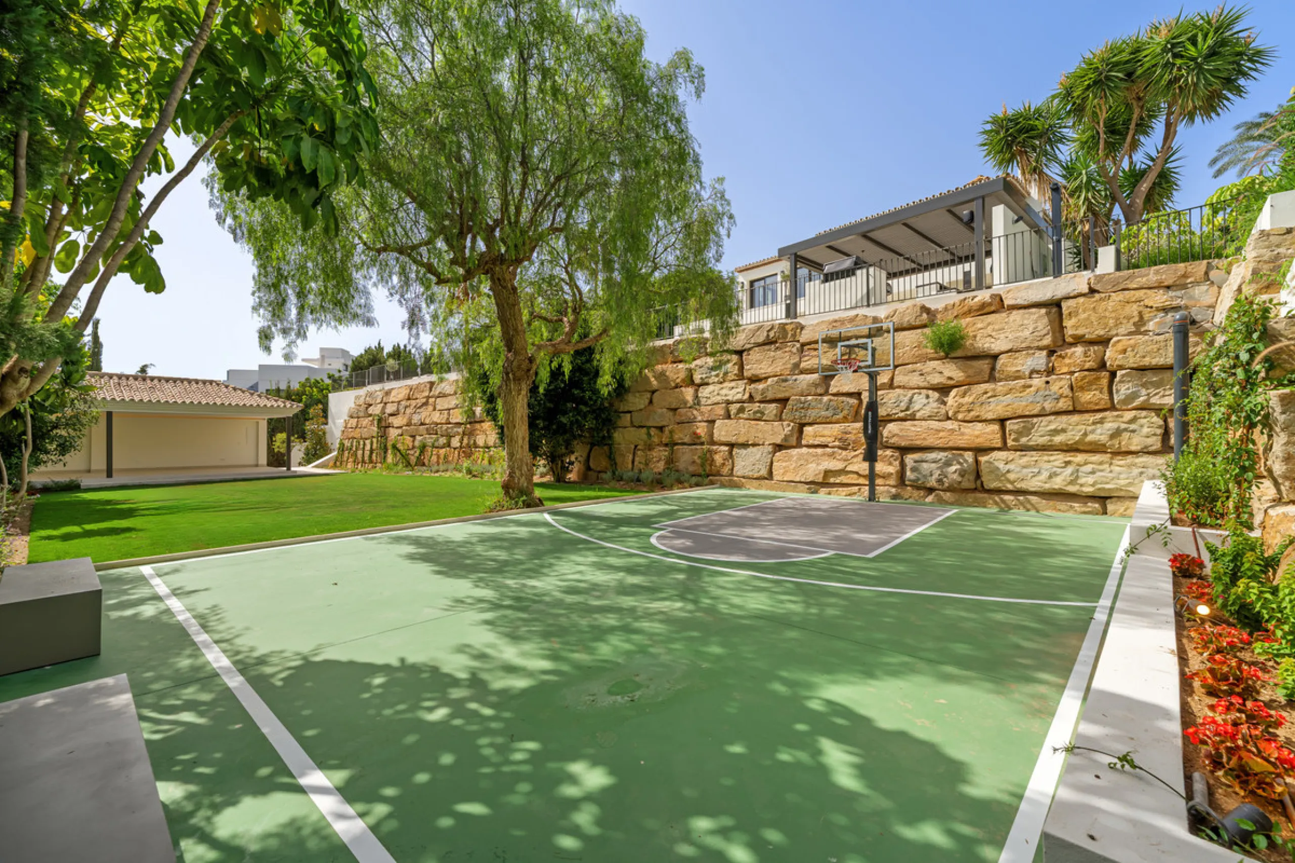 Villa Rocío is a fully renovated Andalusian-style residence located in Rocío de Nagüeles on Marbella's prestigious Golden Mile. Set on a 1,965m² south-facing plot beneath La Concha, the property enjoys open views of the Mediterranean. Modernised in 2025, 