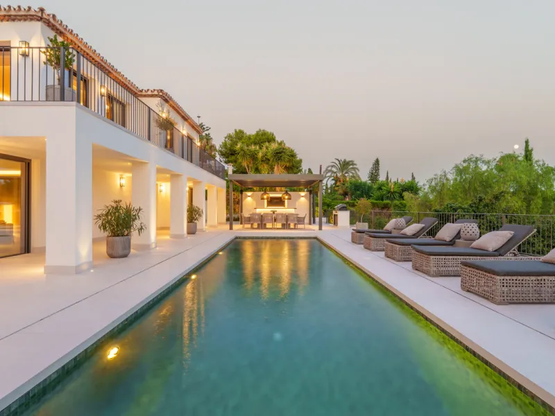 Villa Rocío is a fully renovated Andalusian-style residence located in Rocío de Nagüeles on Marbella's prestigious Golden Mile. Set on a 1,965m² south-facing plot beneath La Concha, the property enjoys open views of the Mediterranean. Modernised in 2025, 
