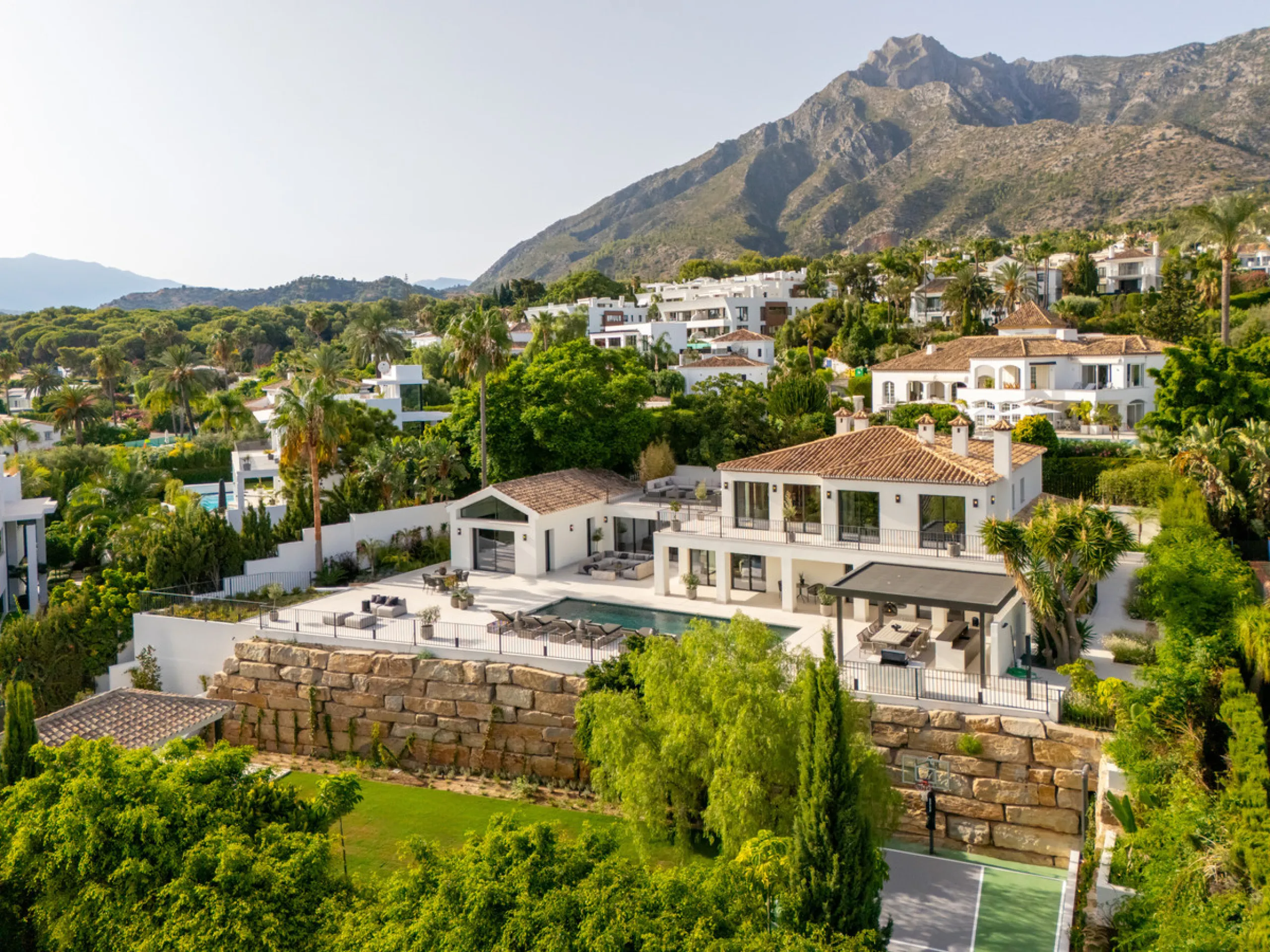 Villa Rocío is a fully renovated Andalusian-style residence located in Rocío de Nagüeles on Marbella's prestigious Golden Mile. Set on a 1,965m² south-facing plot beneath La Concha, the property enjoys open views of the Mediterranean. Modernised in 2025, 