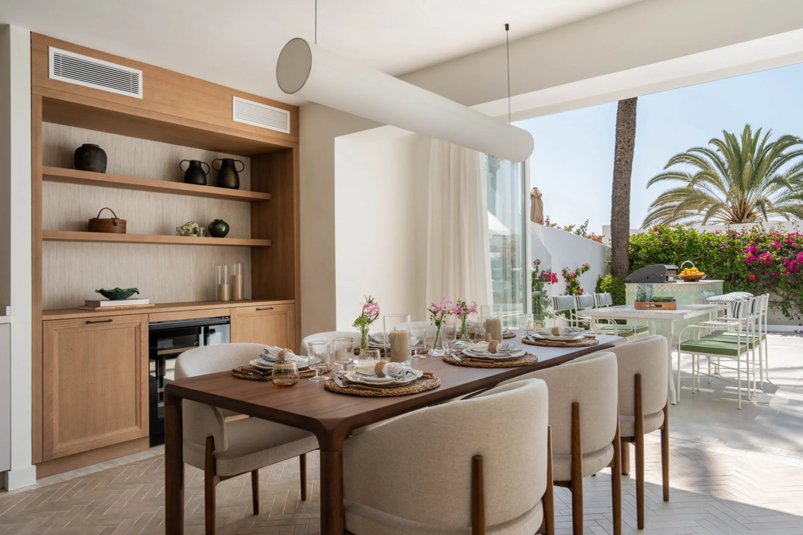 House - Semi-Detached House в продаже в Marbella, Málaga. В доме 3 спален и 4 ванных комнат. Площадь дома 194 м². Площадь участка 201 м²