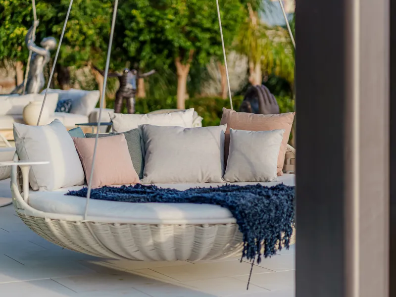 Zeitgenössische Villa mit Panoramablick auf das Mittelmeer in La Quinta, Benahavís