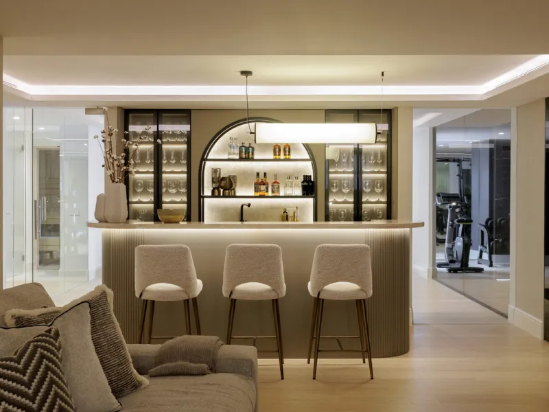 Villa Agata presents a modern Mediterranean home in La Quinta with incredible sea views. Set on a 1,109 m² plot and newly renovated throughout, the villa showcases striking architecture paired with refined interiors by Soledad Merchant. The main living ar
