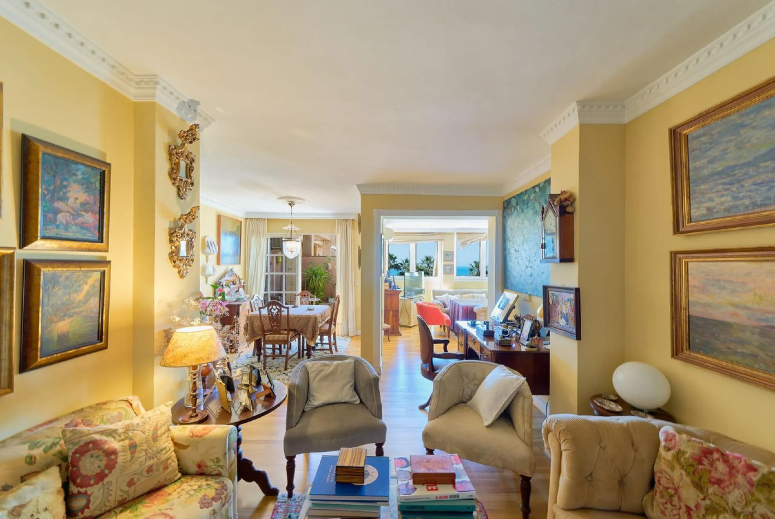This stunning 3-bedroom, 2-bathroom penthouse is perfectly positioned on the beachfront in one of Málaga's most exclusive and tranquil areas — Malagueta–Monte Sancha. Offering uninterrupted sea views, this residence captures the very essence of Mediterran