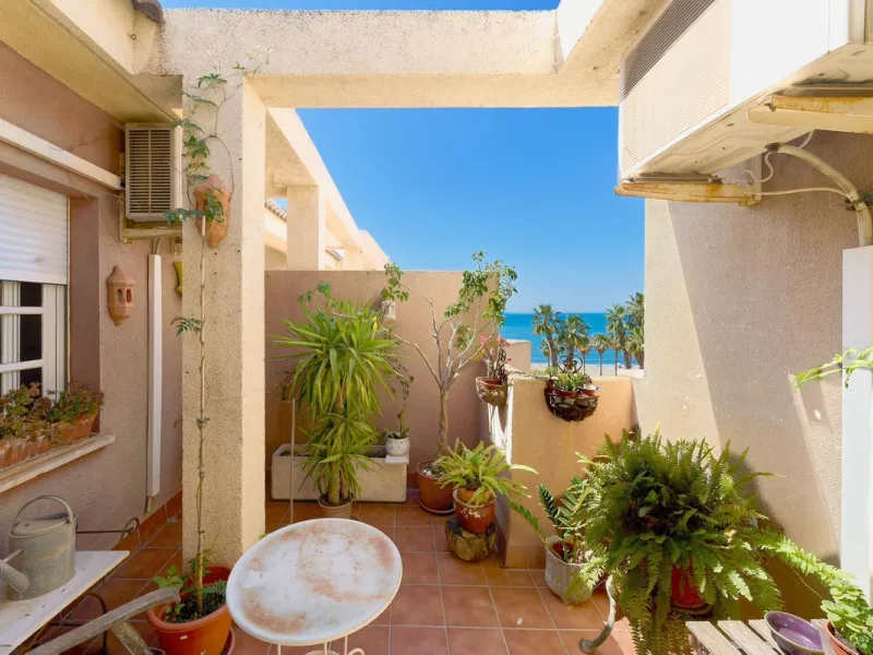 This stunning 3-bedroom, 2-bathroom penthouse is perfectly positioned on the beachfront in one of Málaga's most exclusive and tranquil areas — Malagueta–Monte Sancha. Offering uninterrupted sea views, this residence captures the very essence of Mediterran