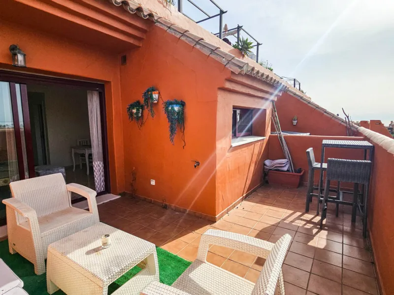 Penthouse with Panoramic Sea Views in La Duquesa, Manilva