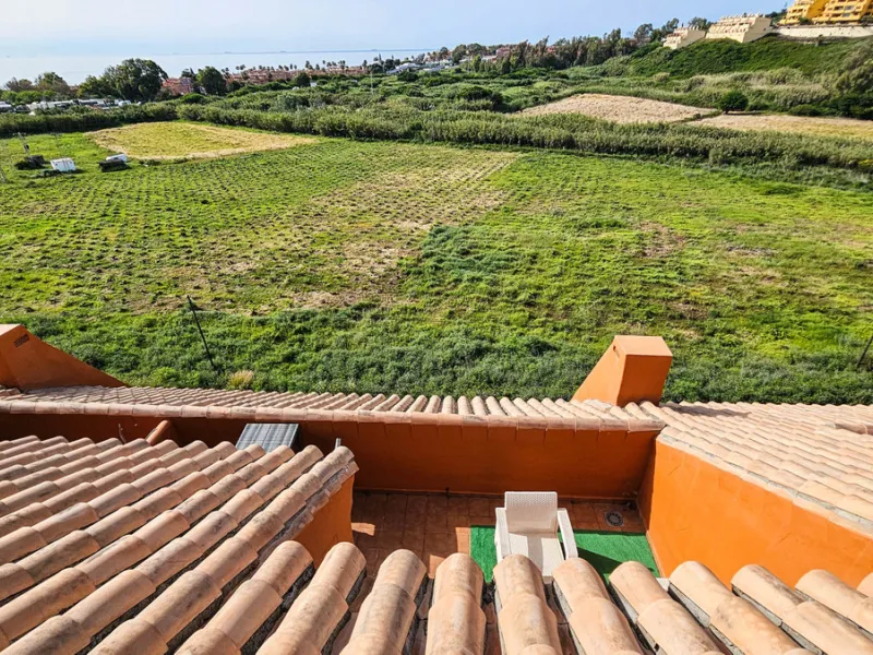 Penthouse with Panoramic Sea Views in La Duquesa, Manilva