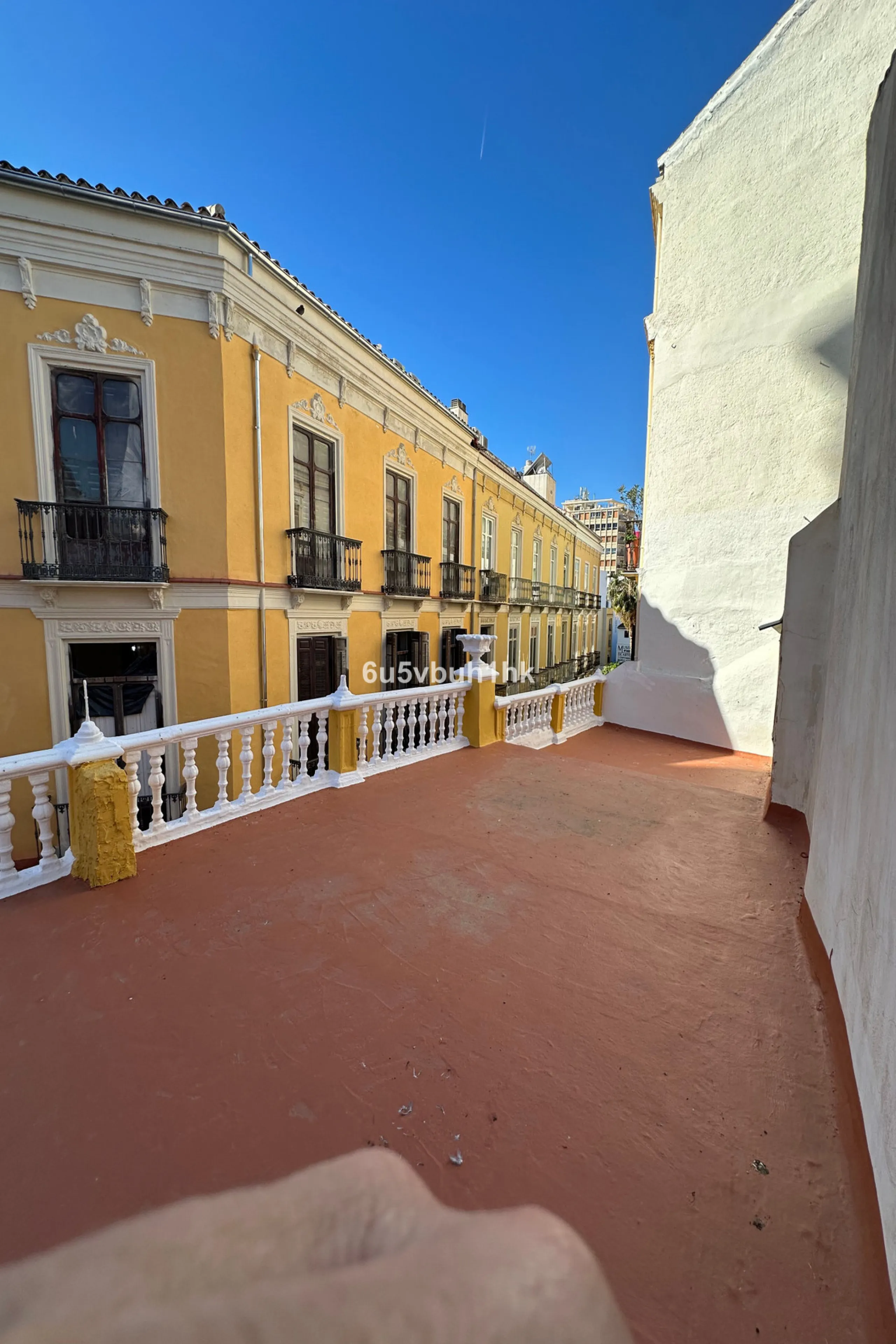 Located on one of the most picturesque streets in Málaga's historic centre, Calle San Juan, this characterful building offers a rare combination of immediate income and exceptional development potential. With its rooftop overlooking the magnificent tower 