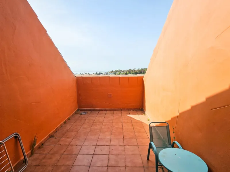 Penthouse with Panoramic Sea Views in La Duquesa, Manilva