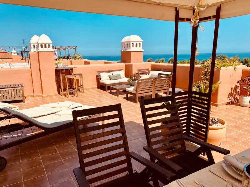 Penthouse with Panoramic Sea Views in La Duquesa, Manilva