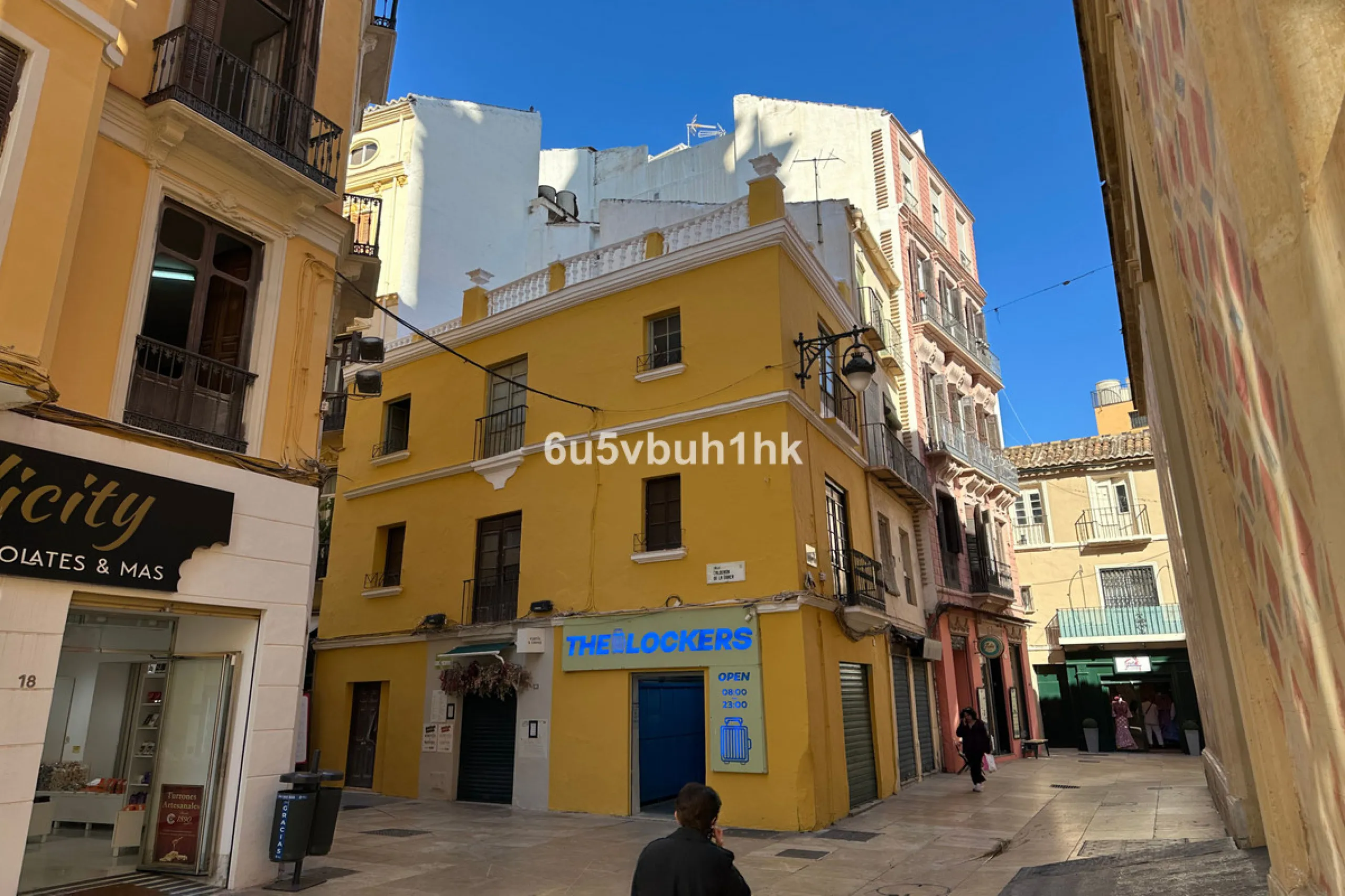 Located on one of the most picturesque streets in Málaga's historic centre, Calle San Juan, this characterful building offers a rare combination of immediate income and exceptional development potential. With its rooftop overlooking the magnificent tower 