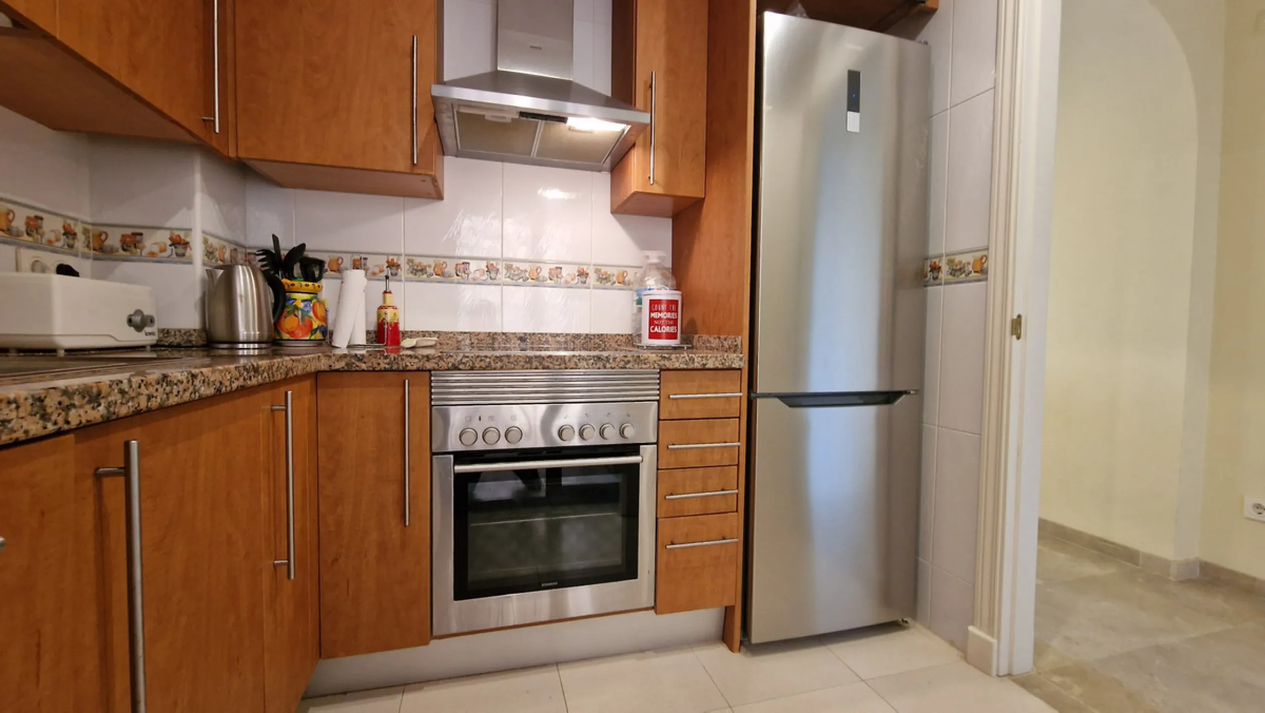 Apartment - Ground Floor Apartment в продаже в Manilva, Málaga. В доме 3 спален и 2 ванных комнат. Площадь дома 107 м²