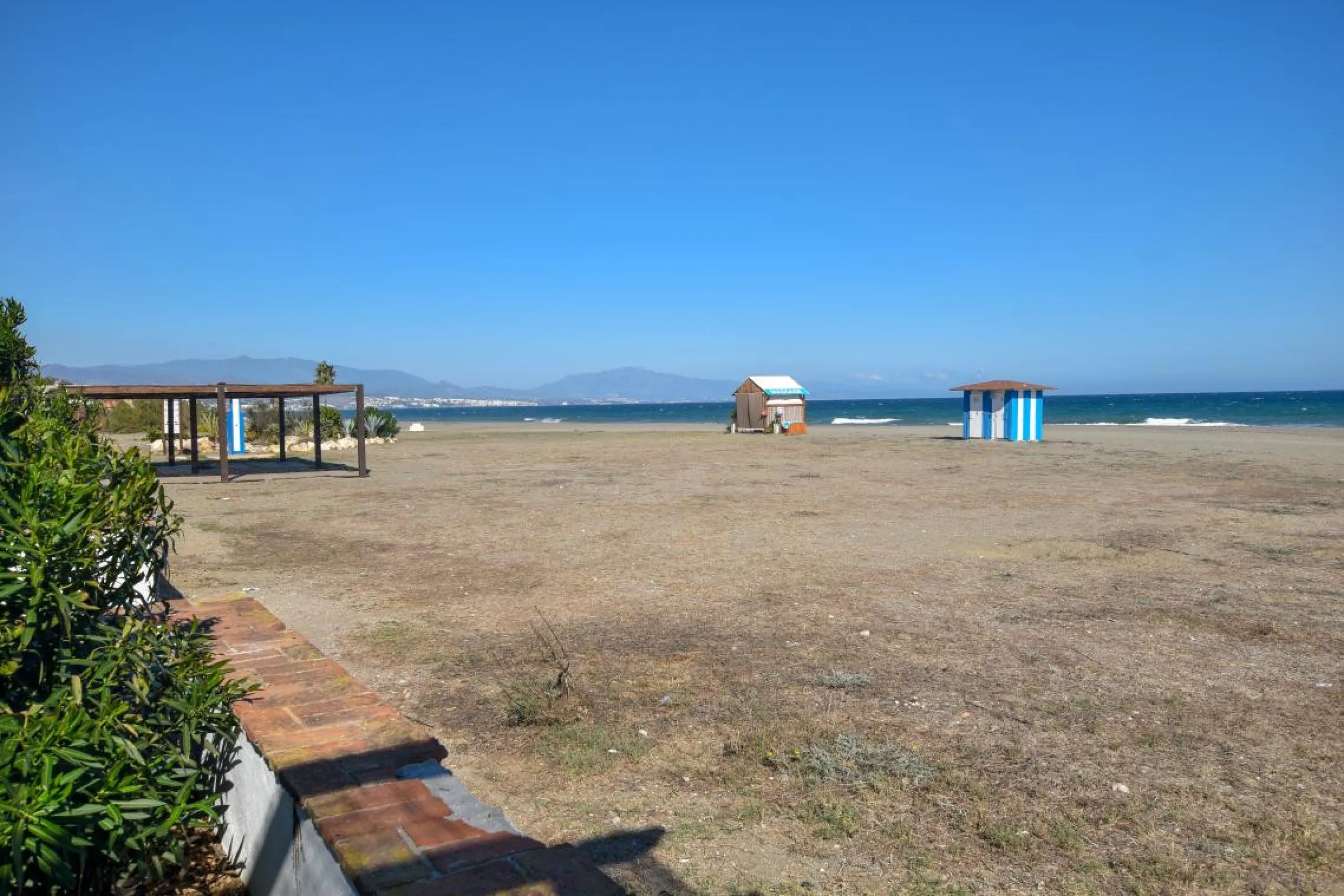Apartment - Ground Floor Apartment в продаже в Manilva, Málaga. В доме 3 спален и 2 ванных комнат. Площадь дома 107 м²