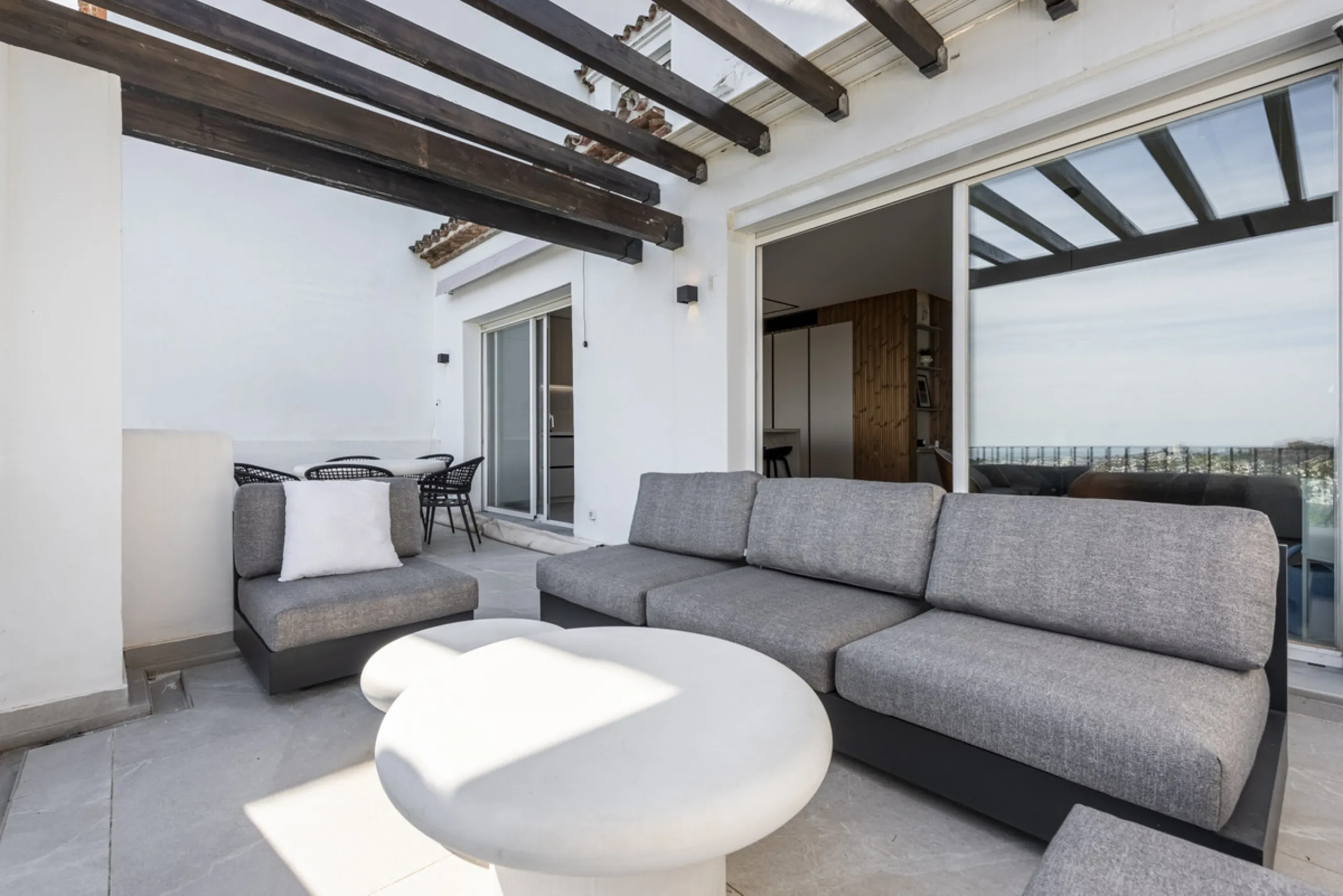 Duplex Penthouse with Panoramic Sea & Golf Views – Urb. Altos de La Quinta