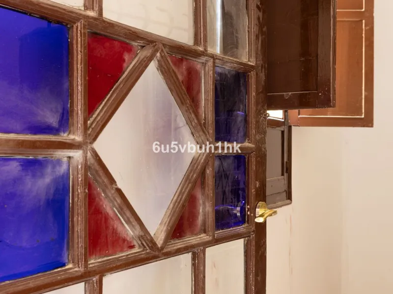 Located on one of the most picturesque streets in Málaga's historic centre, Calle San Juan, this characterful building offers a rare combination of immediate income and exceptional development potential. With its rooftop overlooking the magnificent tower 