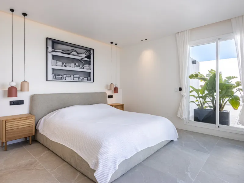 Duplex Penthouse with Panoramic Sea & Golf Views – Urb. Altos de La Quinta