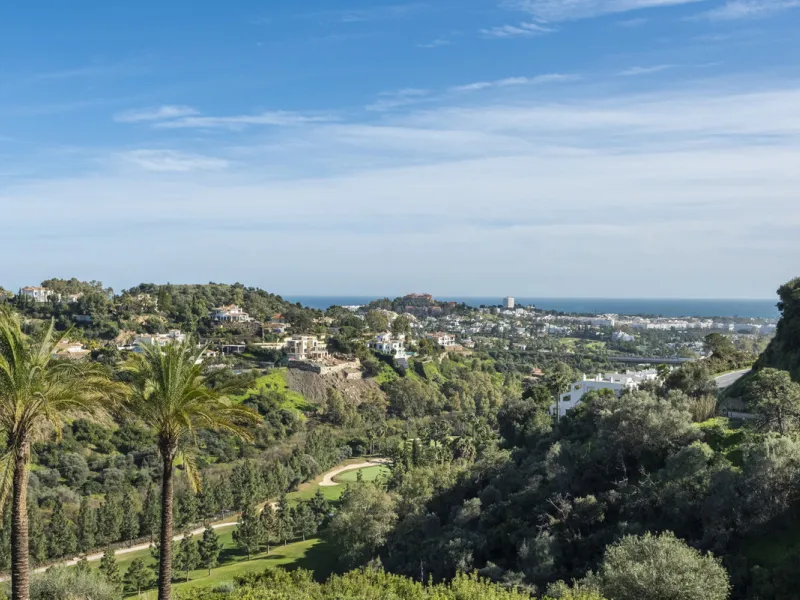 Duplex Penthouse with Panoramic Sea & Golf Views – Urb. Altos de La Quinta