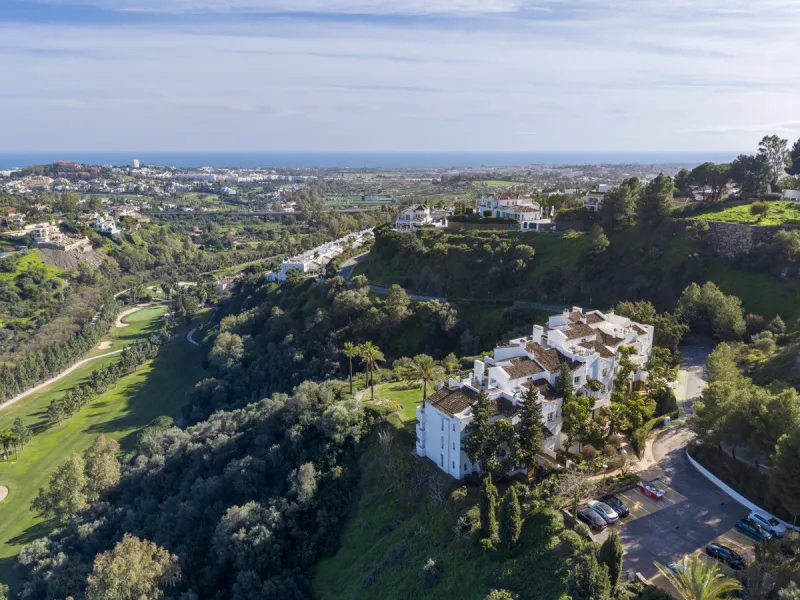 Duplex Penthouse with Panoramic Sea & Golf Views – Urb. Altos de La Quinta