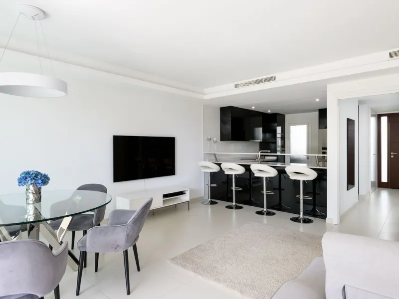House - Townhouse в продаже в Marbella, Málaga. В доме 3 спален и 3 ванных комнат. Площадь дома 250 м². Площадь участка 20 м²
