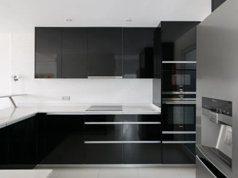 House - Townhouse в продаже в Marbella, Málaga. В доме 3 спален и 3 ванных комнат. Площадь дома 250 м². Площадь участка 20 м²