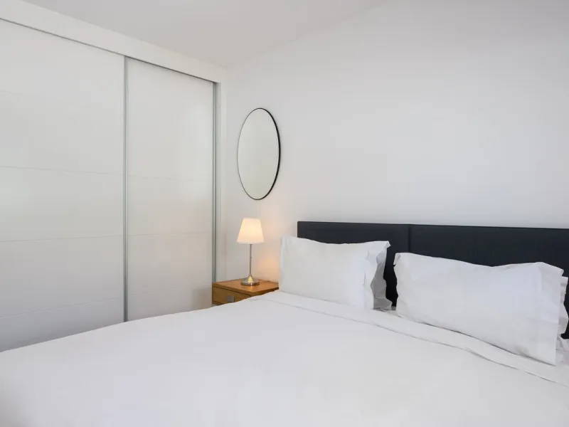 House - Townhouse в продаже в Marbella, Málaga. В доме 3 спален и 3 ванных комнат. Площадь дома 250 м². Площадь участка 20 м²
