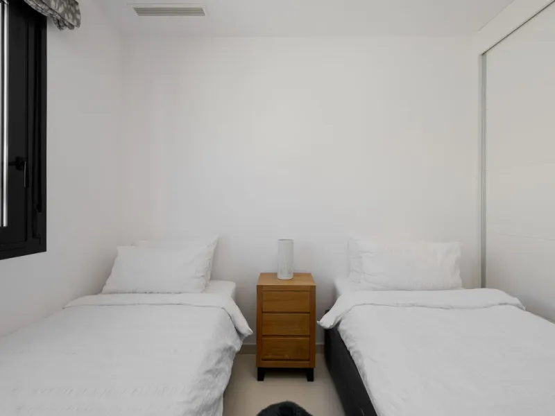 House - Townhouse в продаже в Marbella, Málaga. В доме 3 спален и 3 ванных комнат. Площадь дома 250 м². Площадь участка 20 м²