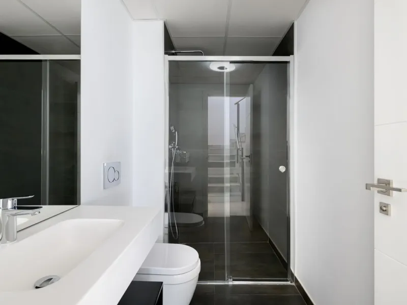 House - Townhouse в продаже в Marbella, Málaga. В доме 3 спален и 3 ванных комнат. Площадь дома 250 м². Площадь участка 20 м²